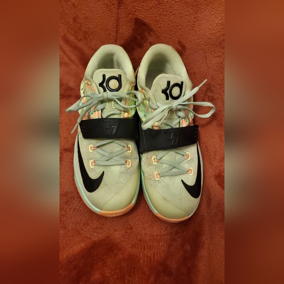 KD (Kevin Durant) Nike LOW TOP GREEN AND ORANGE SNEAKERS - Picture 3 of 4